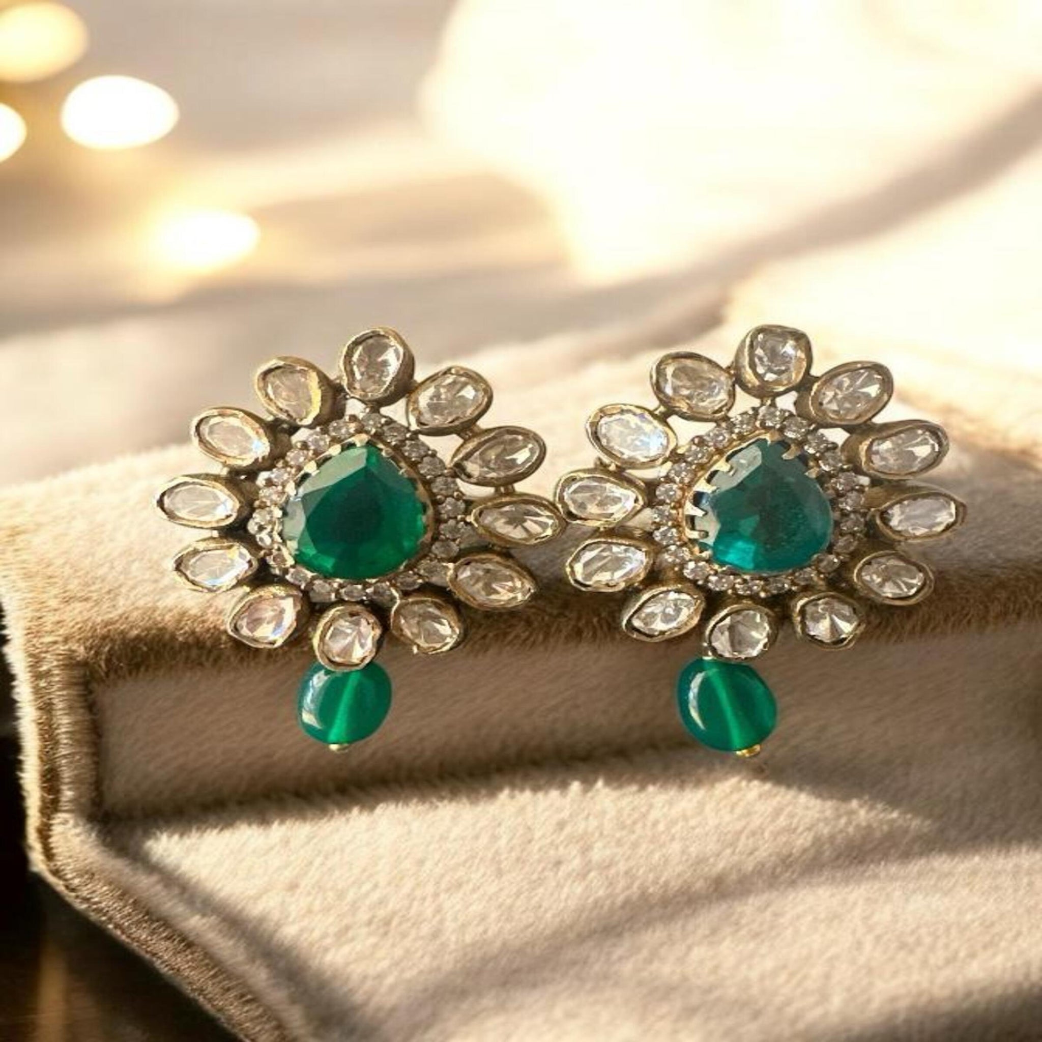 Victoria earings with Mozonite stone