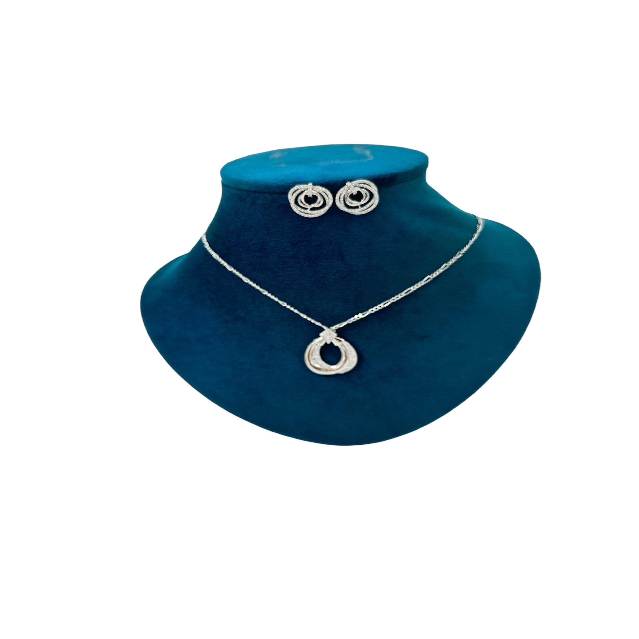 Italian Chain for Womans CZ with Simple Pendent Set