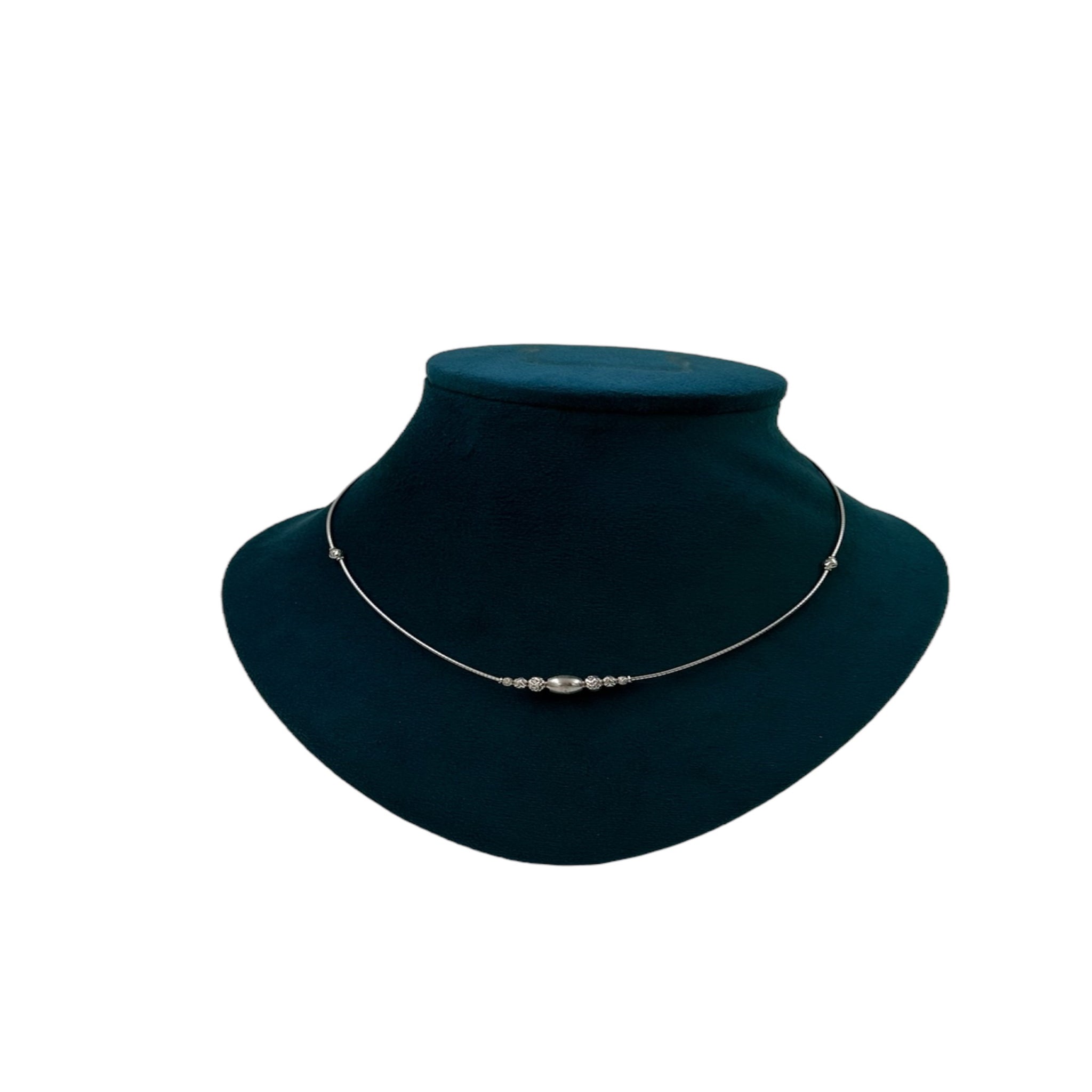 Women Chain with Stief and Silver Polish