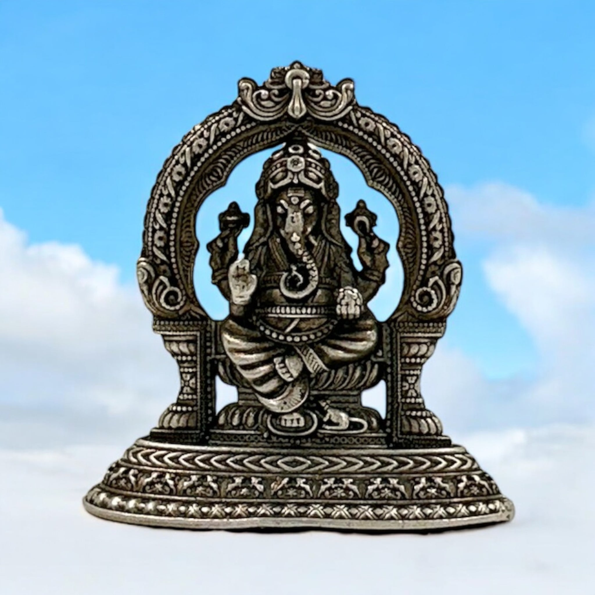 Lord Ganapathi idol with 92.5