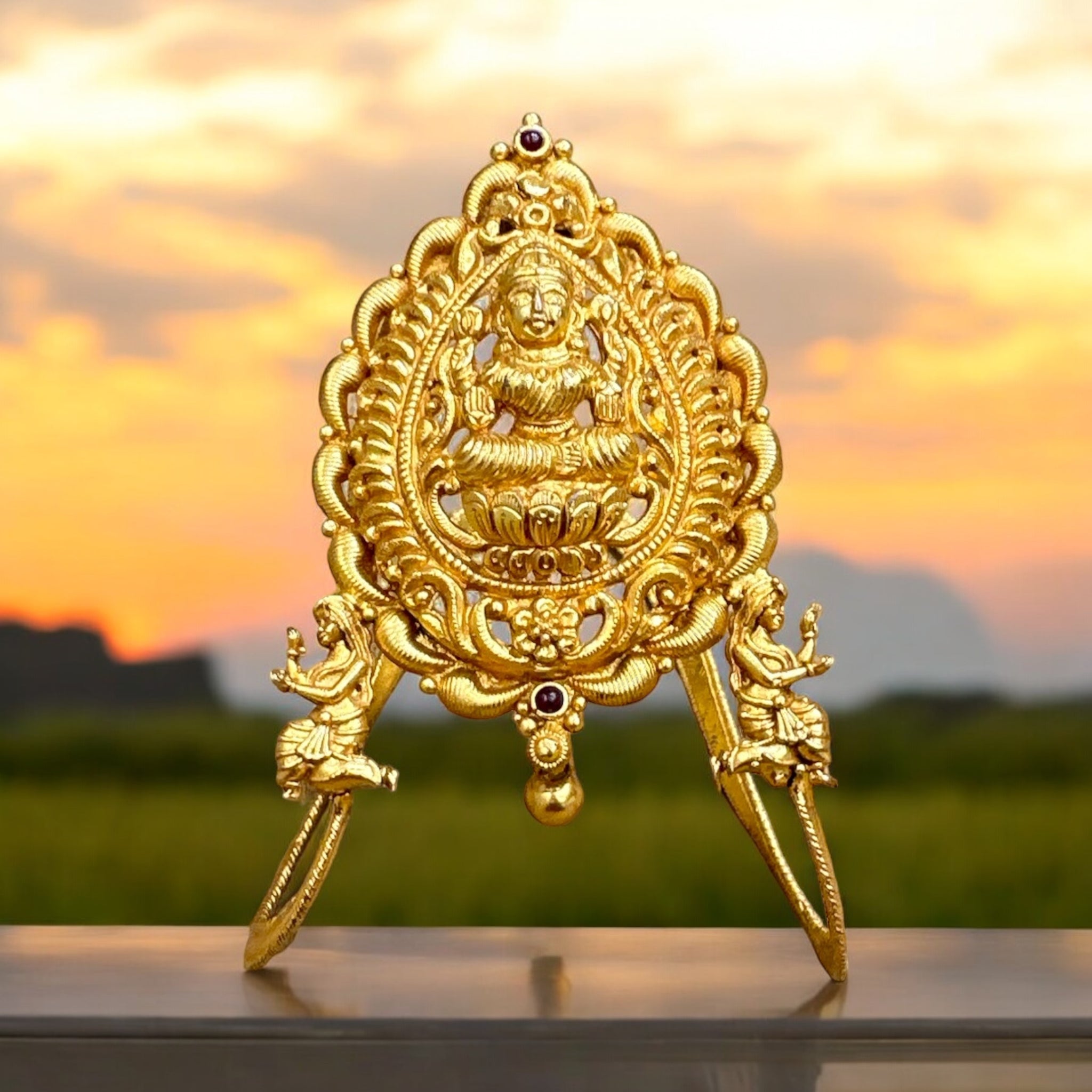 Vanki with Lakshmi Design
