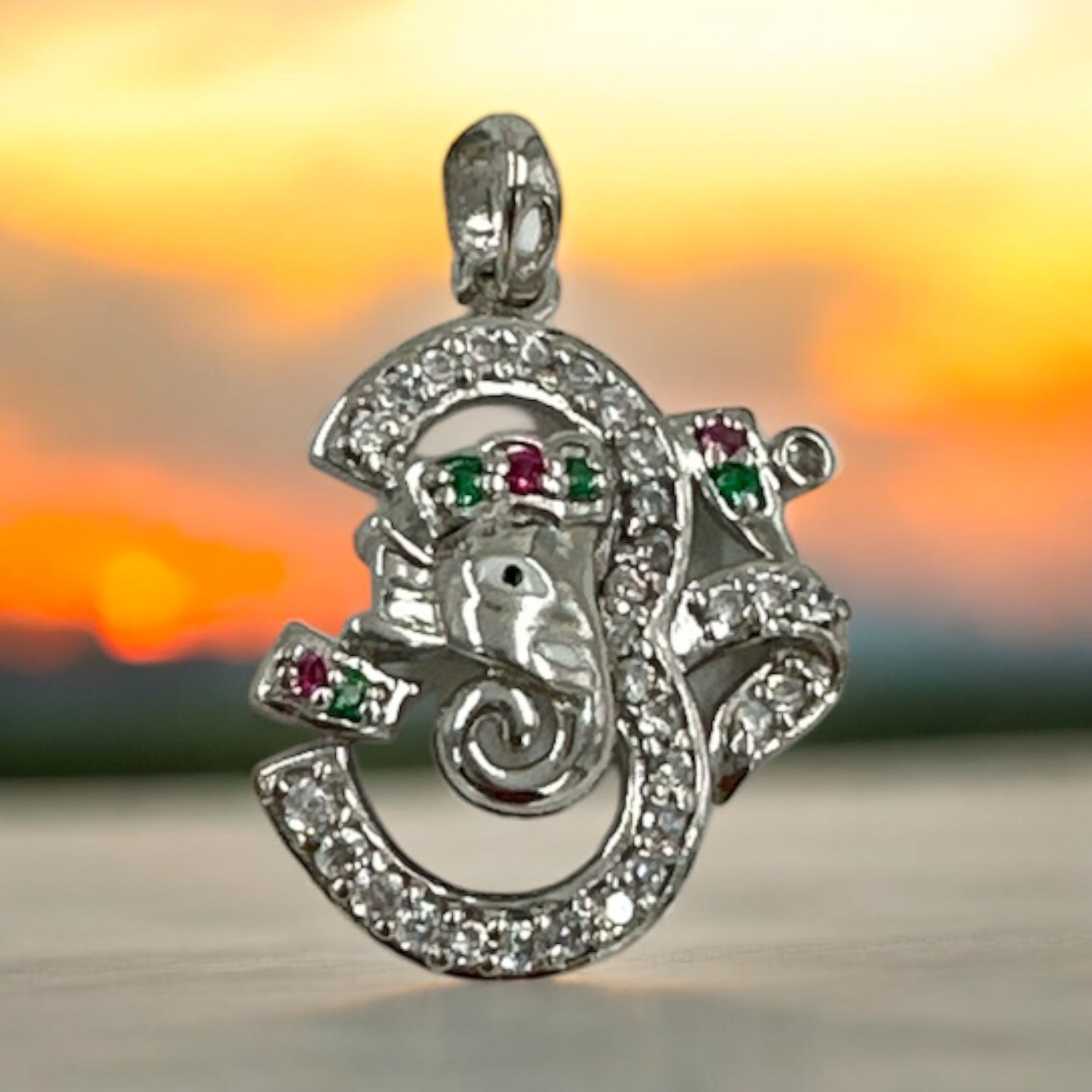 Ganapathi Pendant 92.5 Silner OM With Ganesh Design With Silver Polish