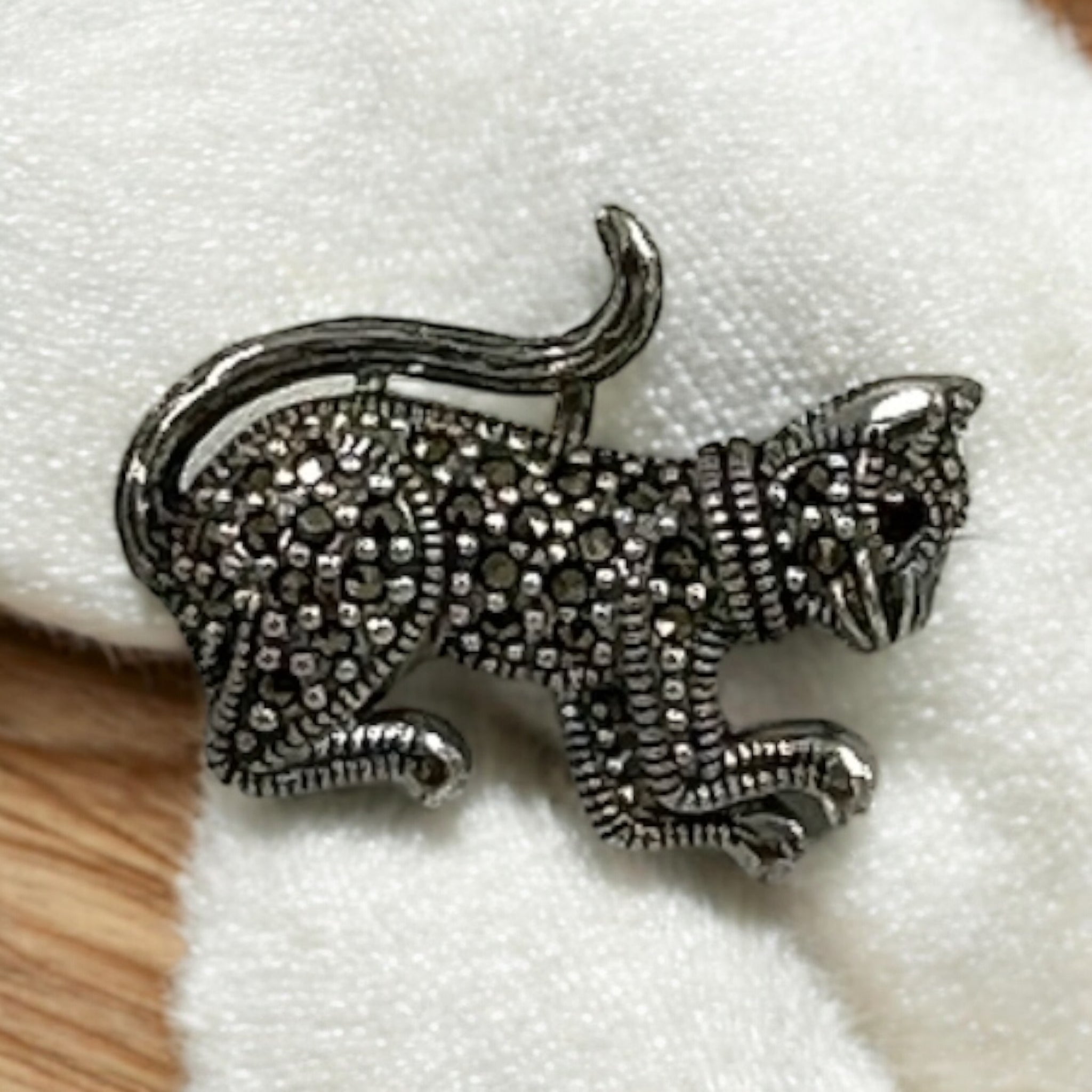 Precious Saree Pins 92.5 Silver marker stone with silver polish