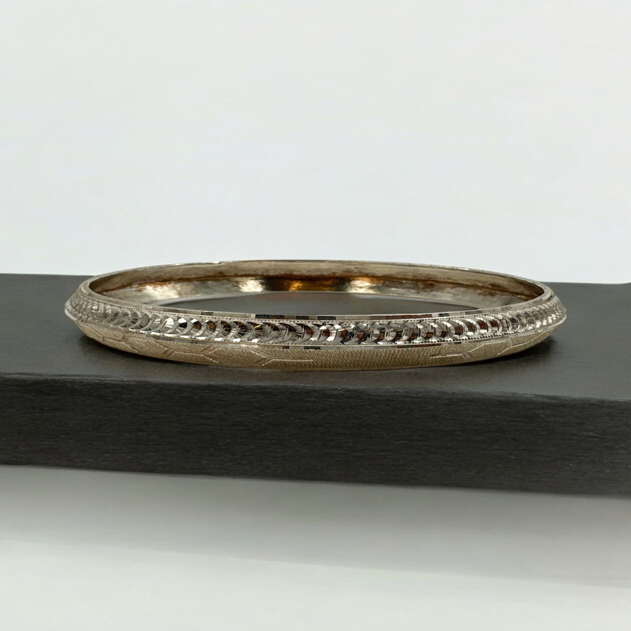 92.5 Silver Men's Textured Elegance 2.12 Kada With Silver Polish