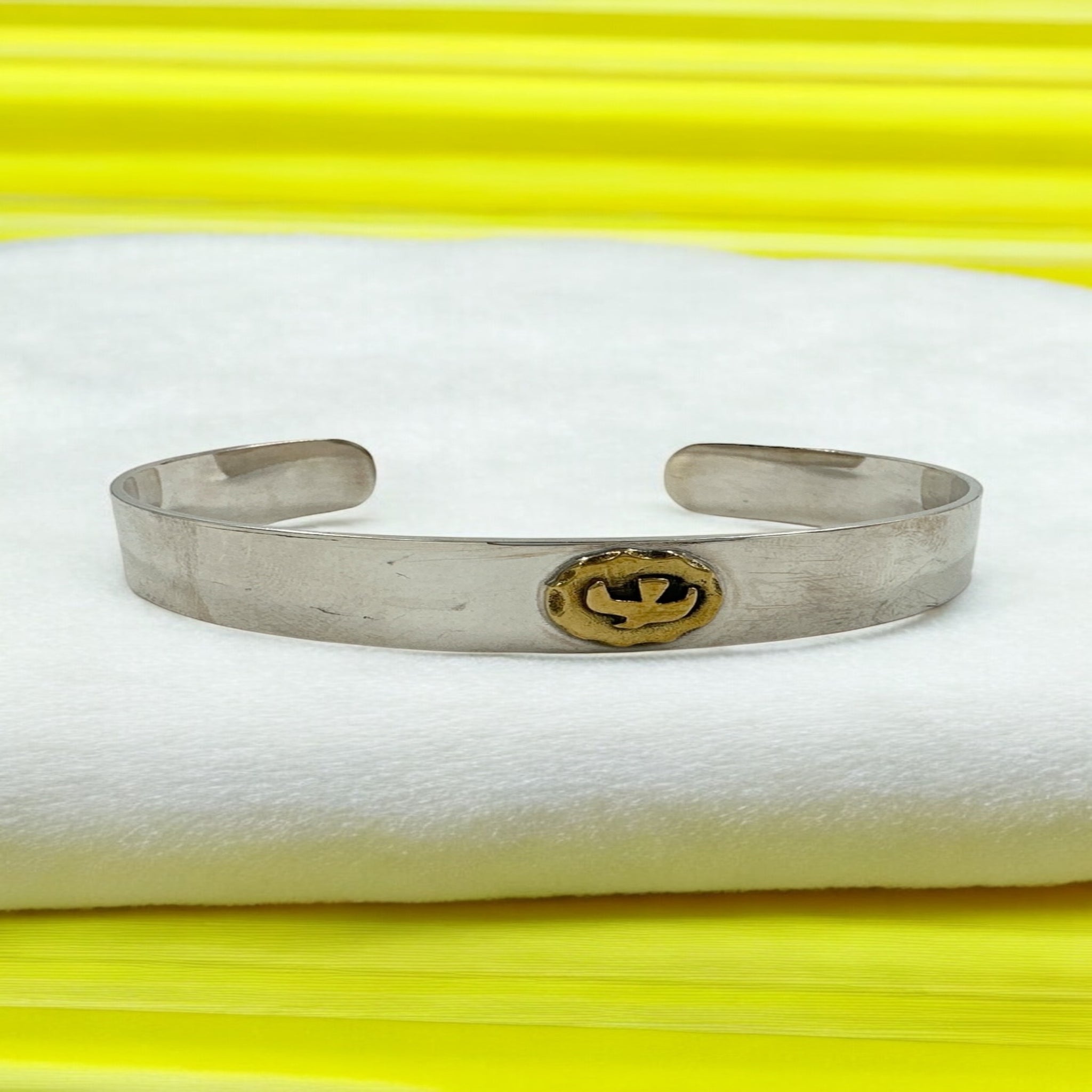 92.5 Silver Men's Kada with Minimalistic Design and Golden Eagle Emblem