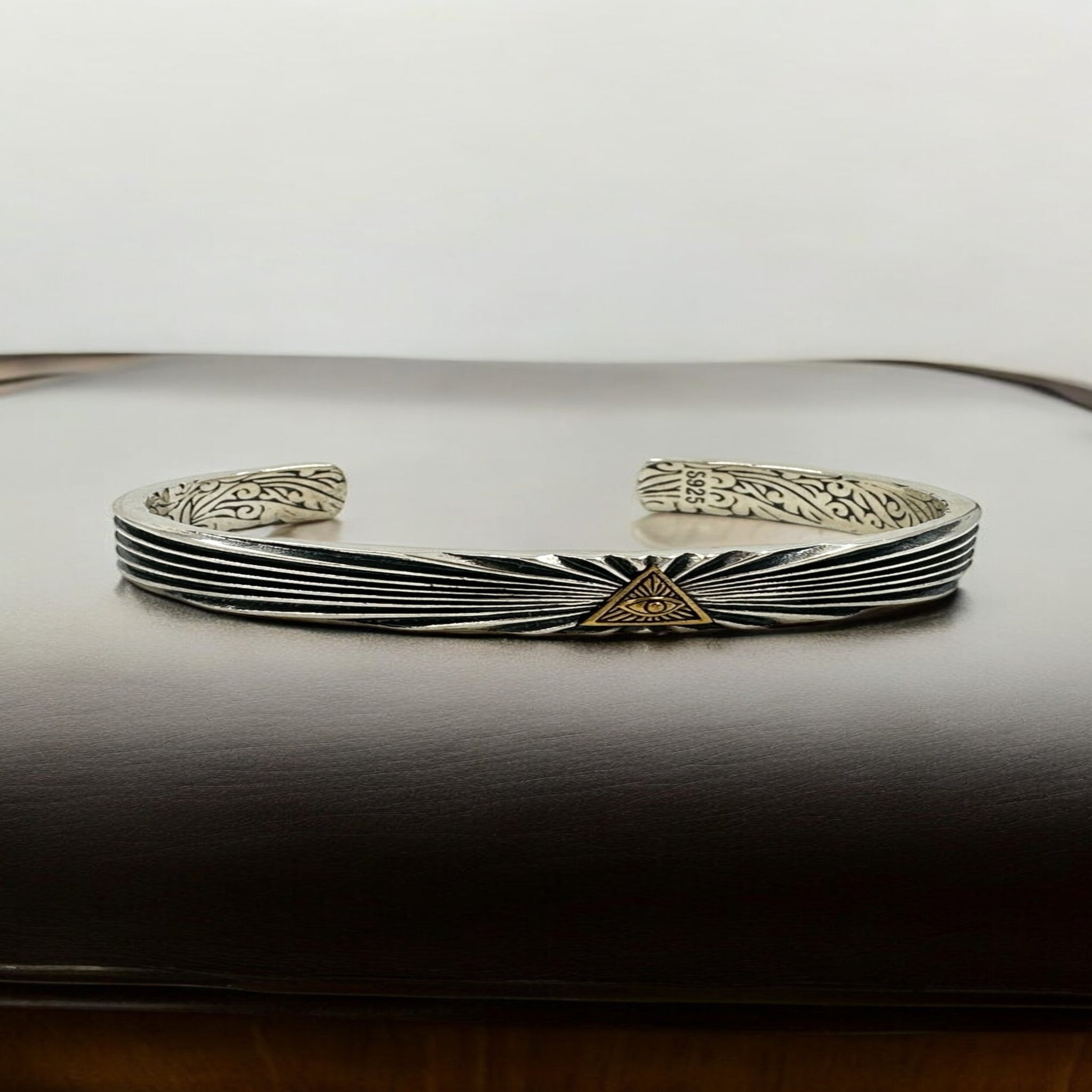 92.5 Silver Men's Kada: Illuminati Motif