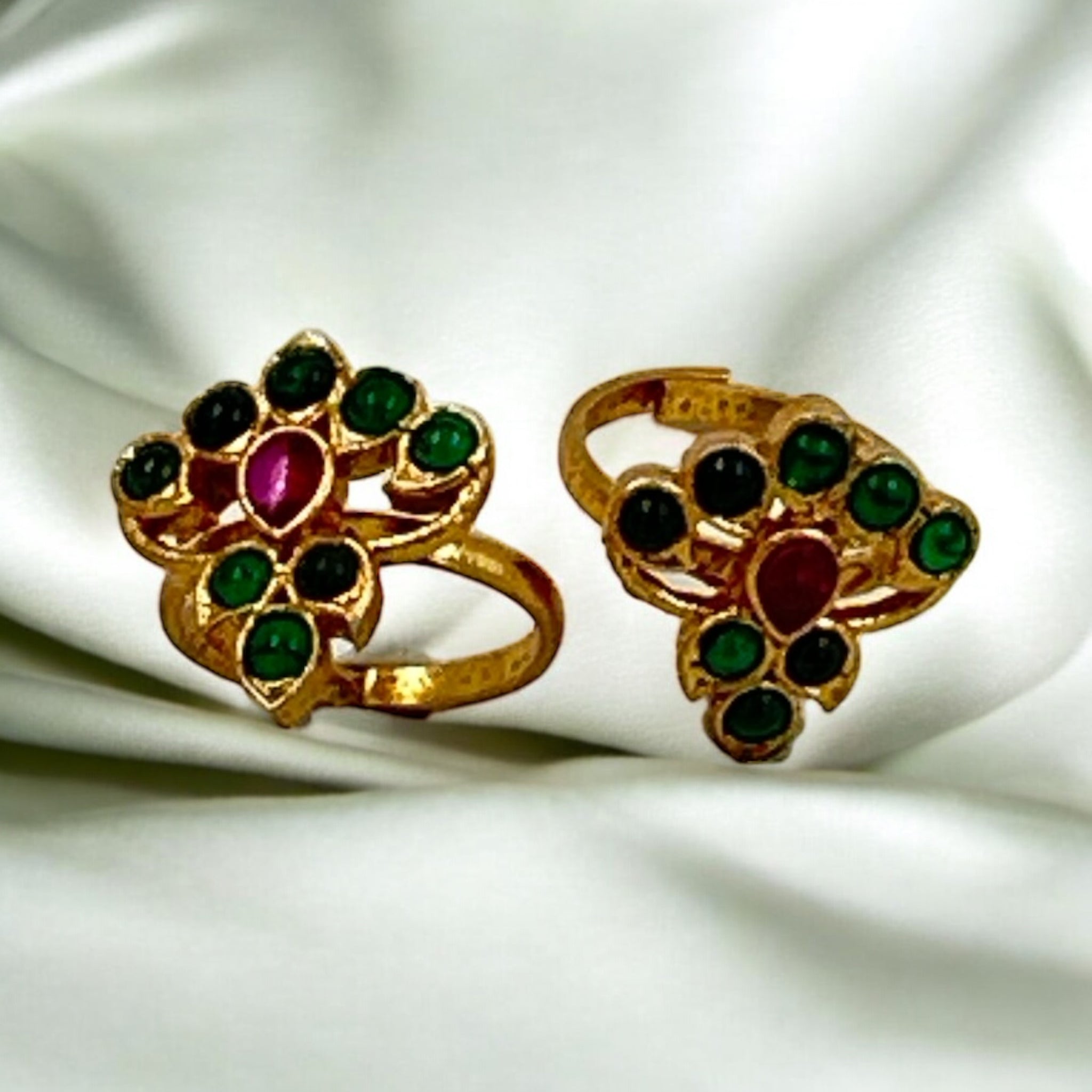 Toe rings with Emerald And Ruby Stones