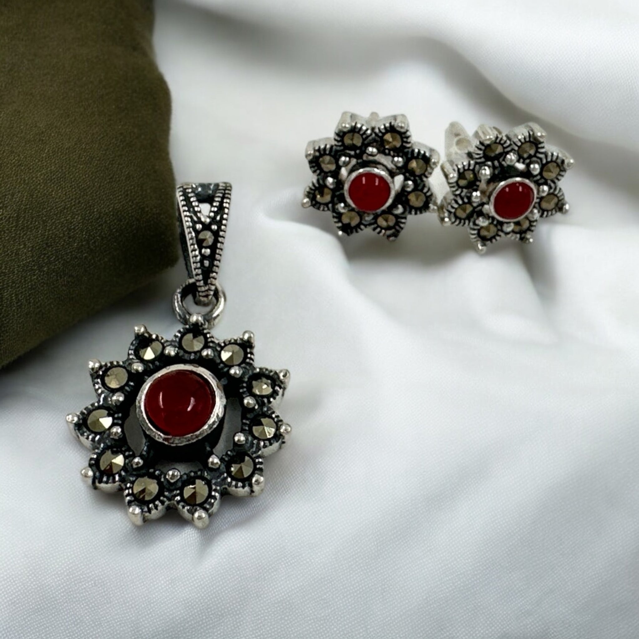 Precious Pendant Set 92.5 Silver Ruby stone with marker stones