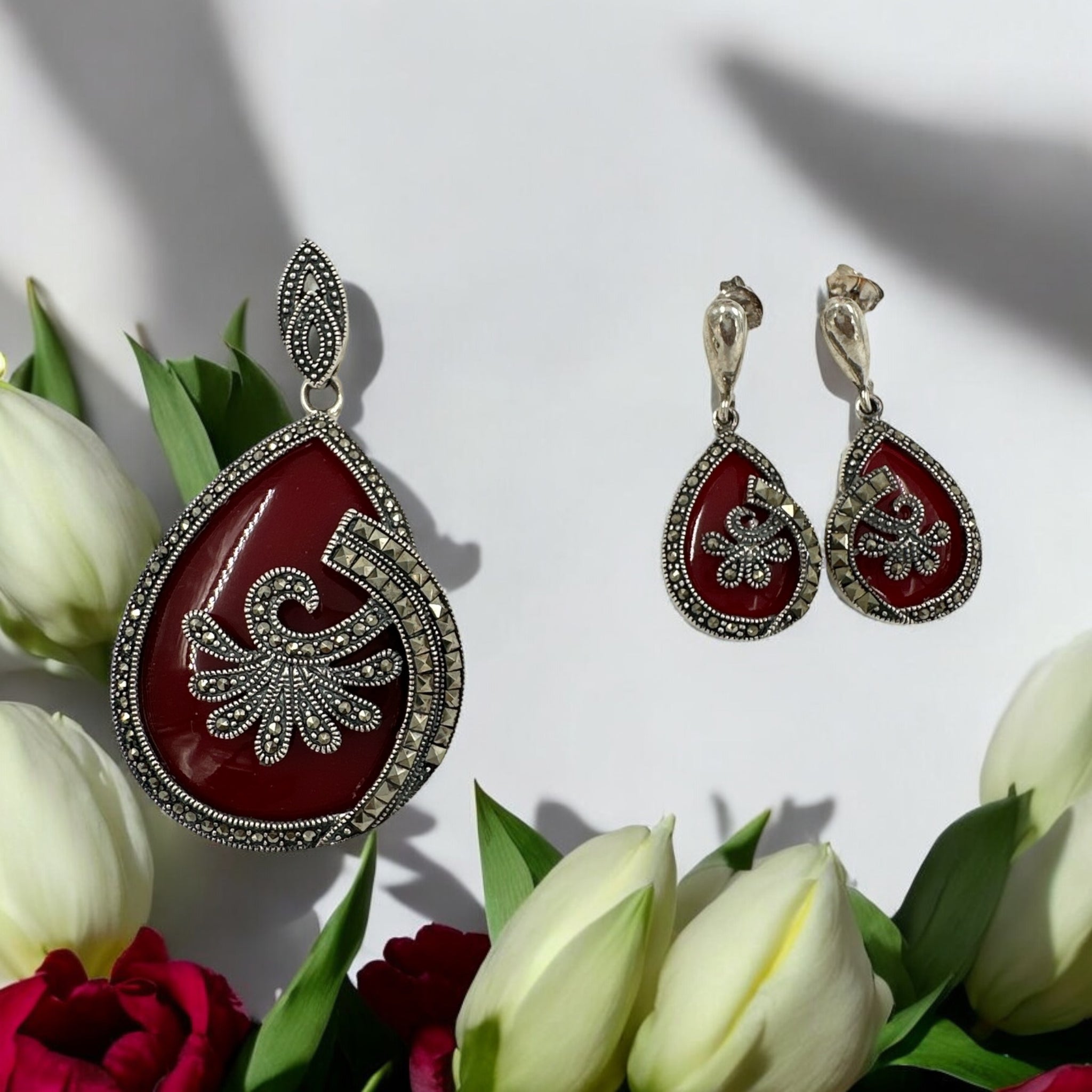 Precious Pendant Set 92.5 Silver Marker stone with   silver police