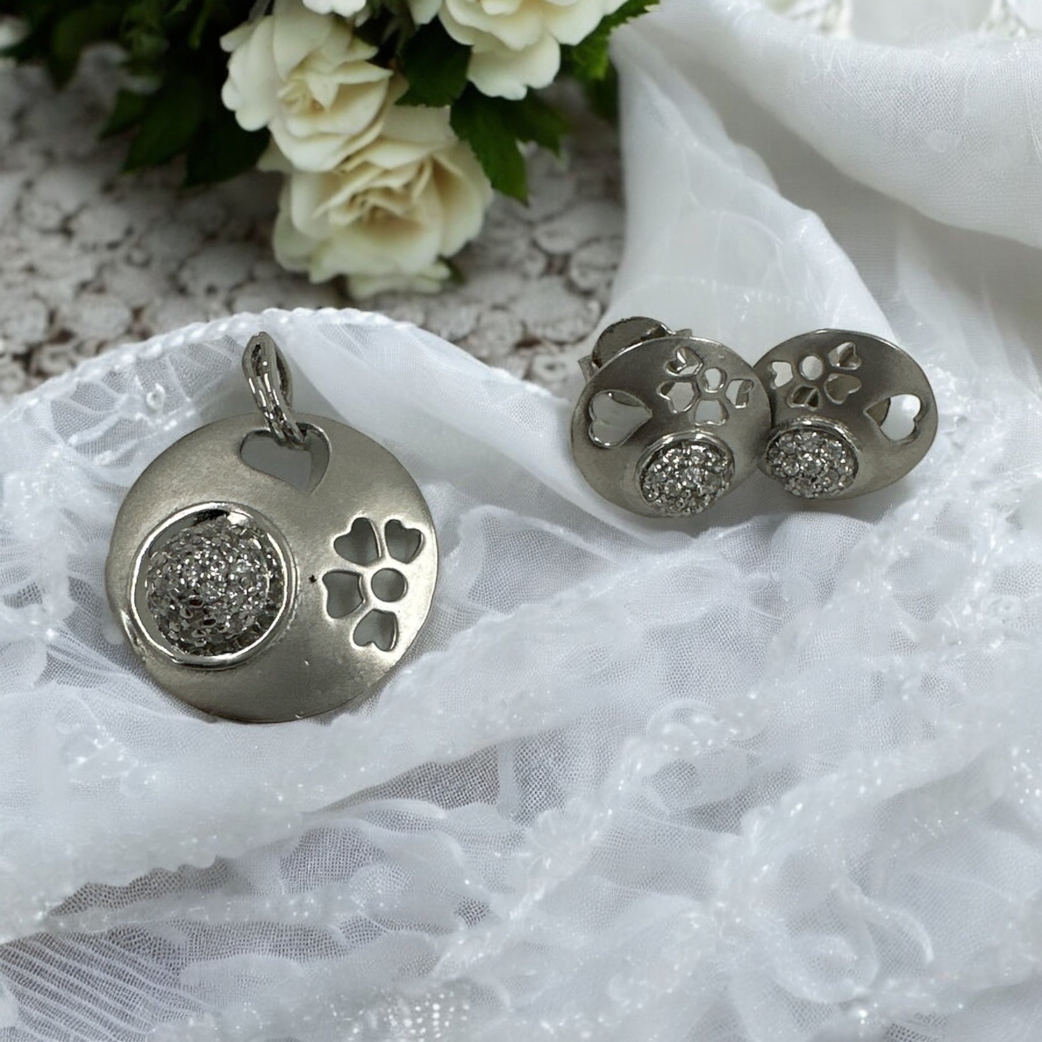 Precious Pendant Set 92.5 Silver CZ Stone With Silver Polish