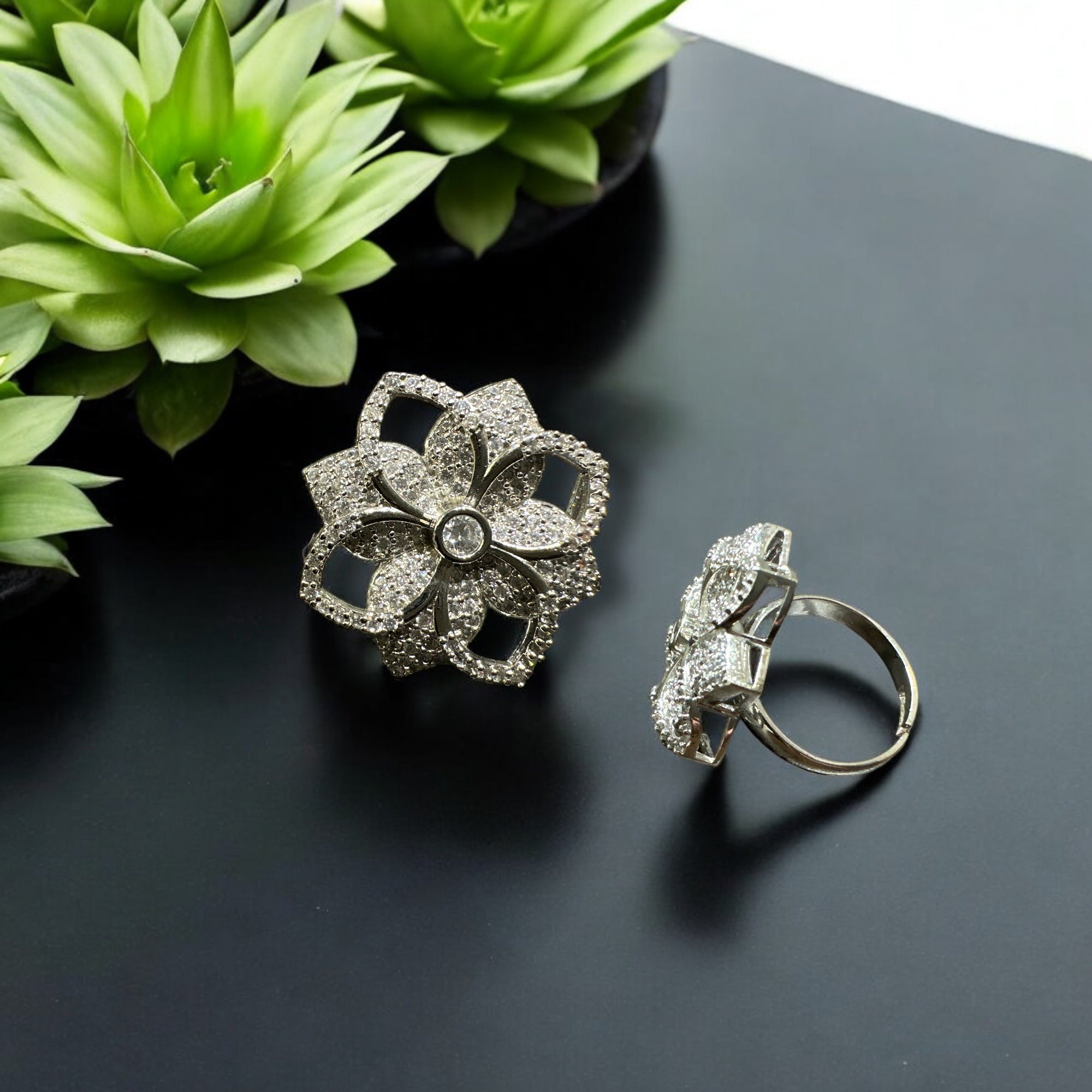 Precious finger ring 92.5 Silver Premium CZ
