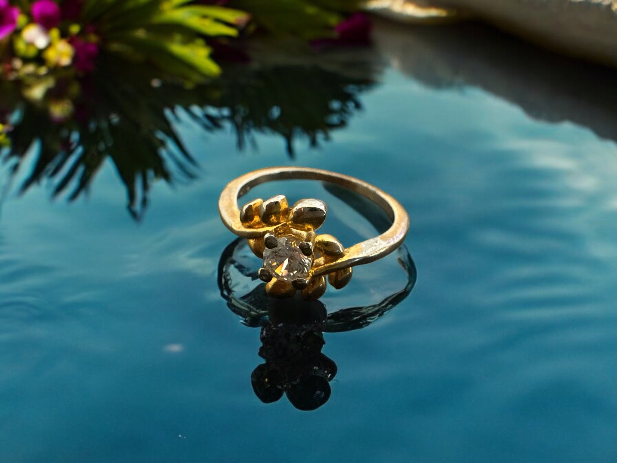 Precious finger ring 92.5 Silver Premium CZ