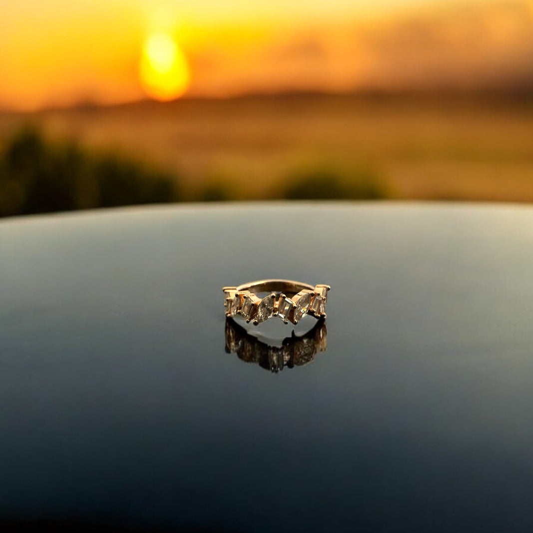 Precious finger ring 92.5 Silver Premium CZ