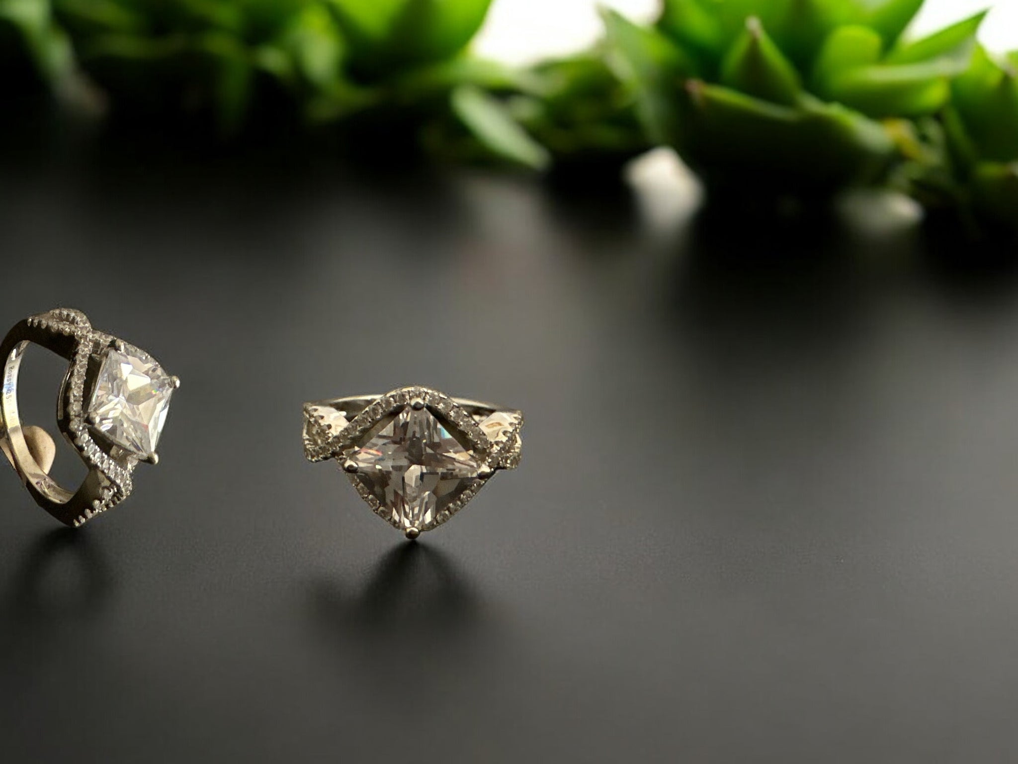 Precious finger ring 92.5 Silver Premium CZ