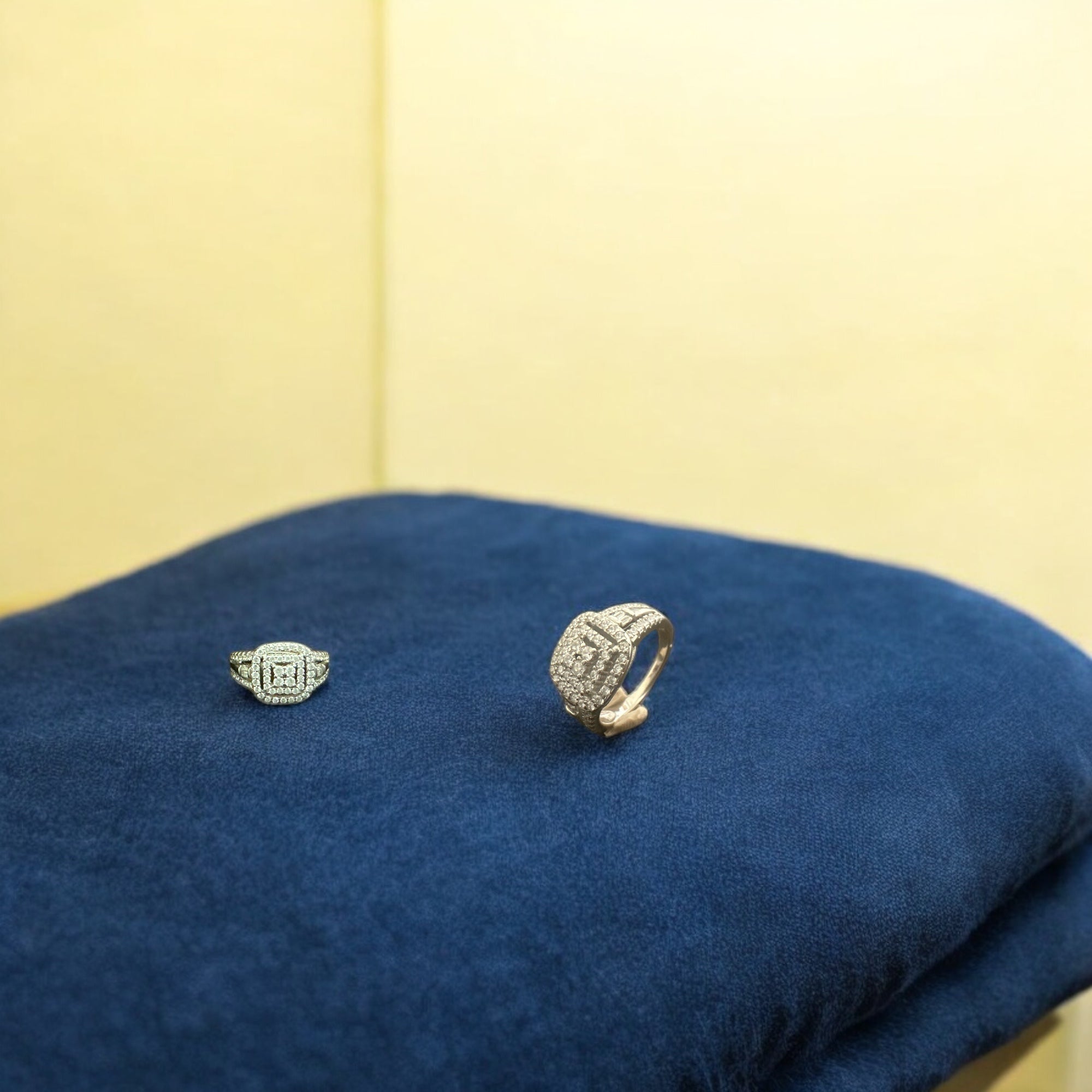 Precious finger ring 92.5 Silver Premium CZ