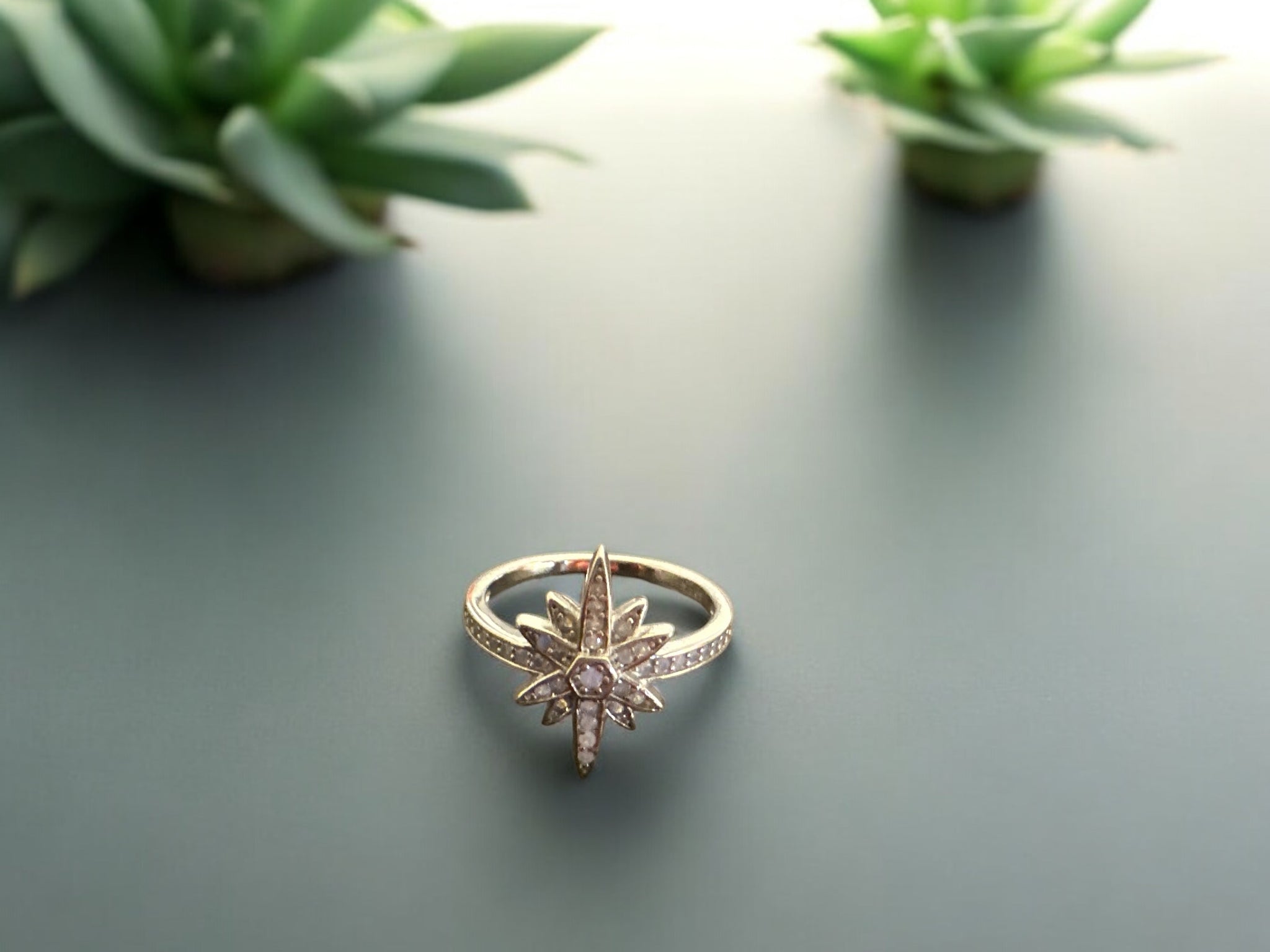Precious finger ring 92.5 Silver premium CZ