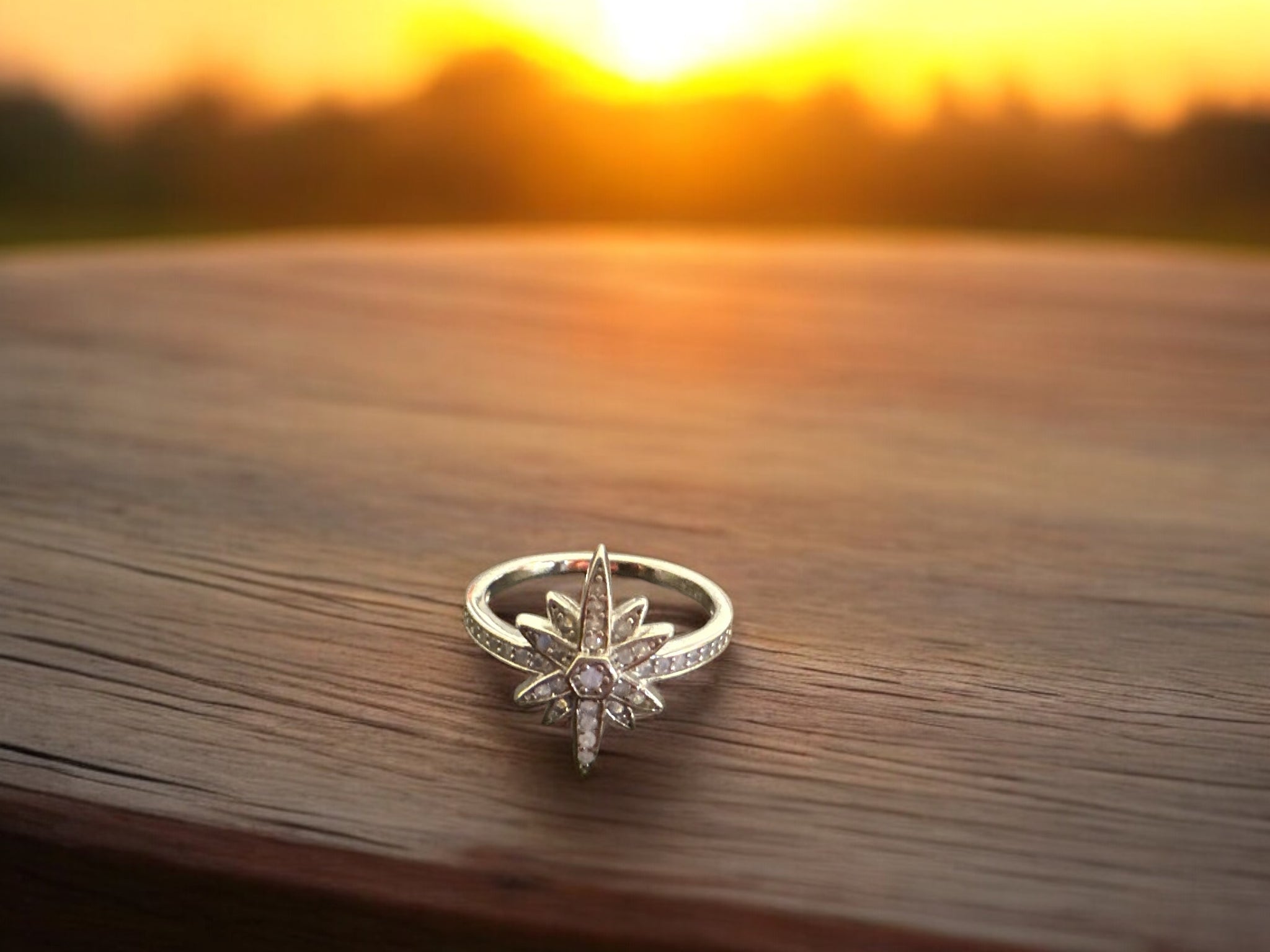 Precious finger ring 92.5 Silver premium CZ