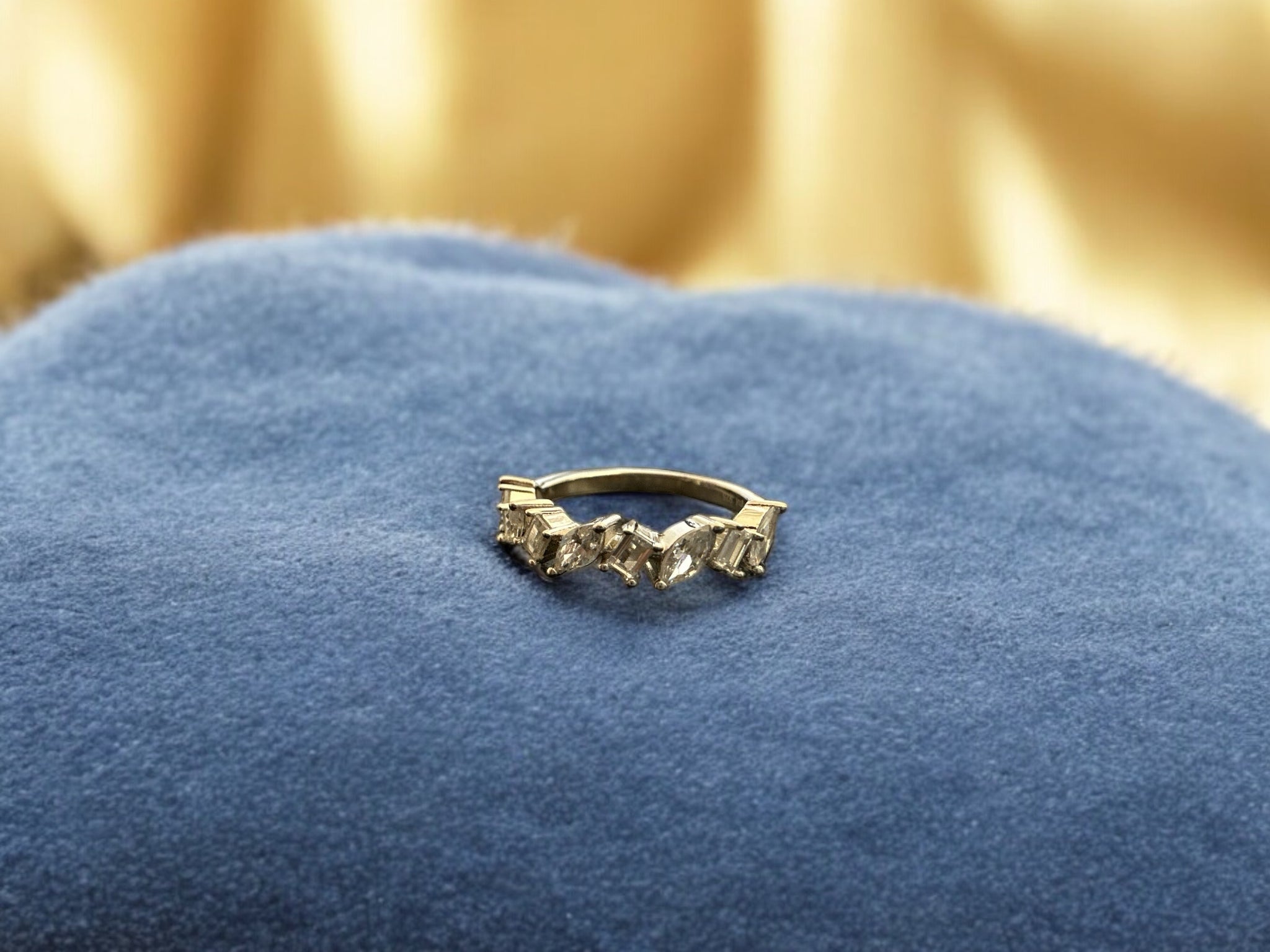 Precious finger ring 92.5 Silver Premium CZ