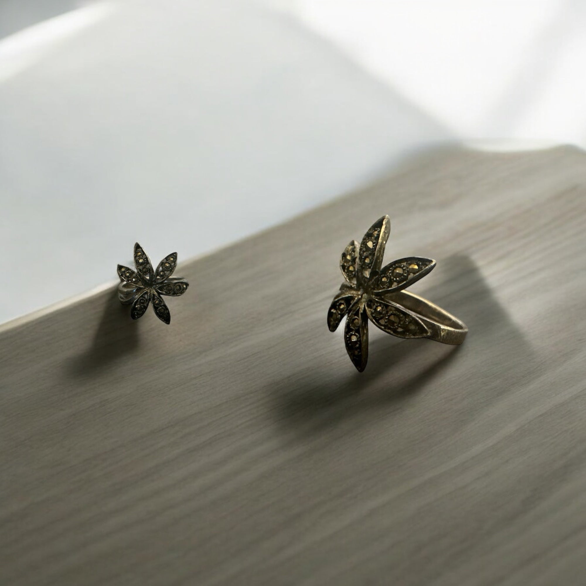 Precious finger ring 92.5 Silver  Marker Stone