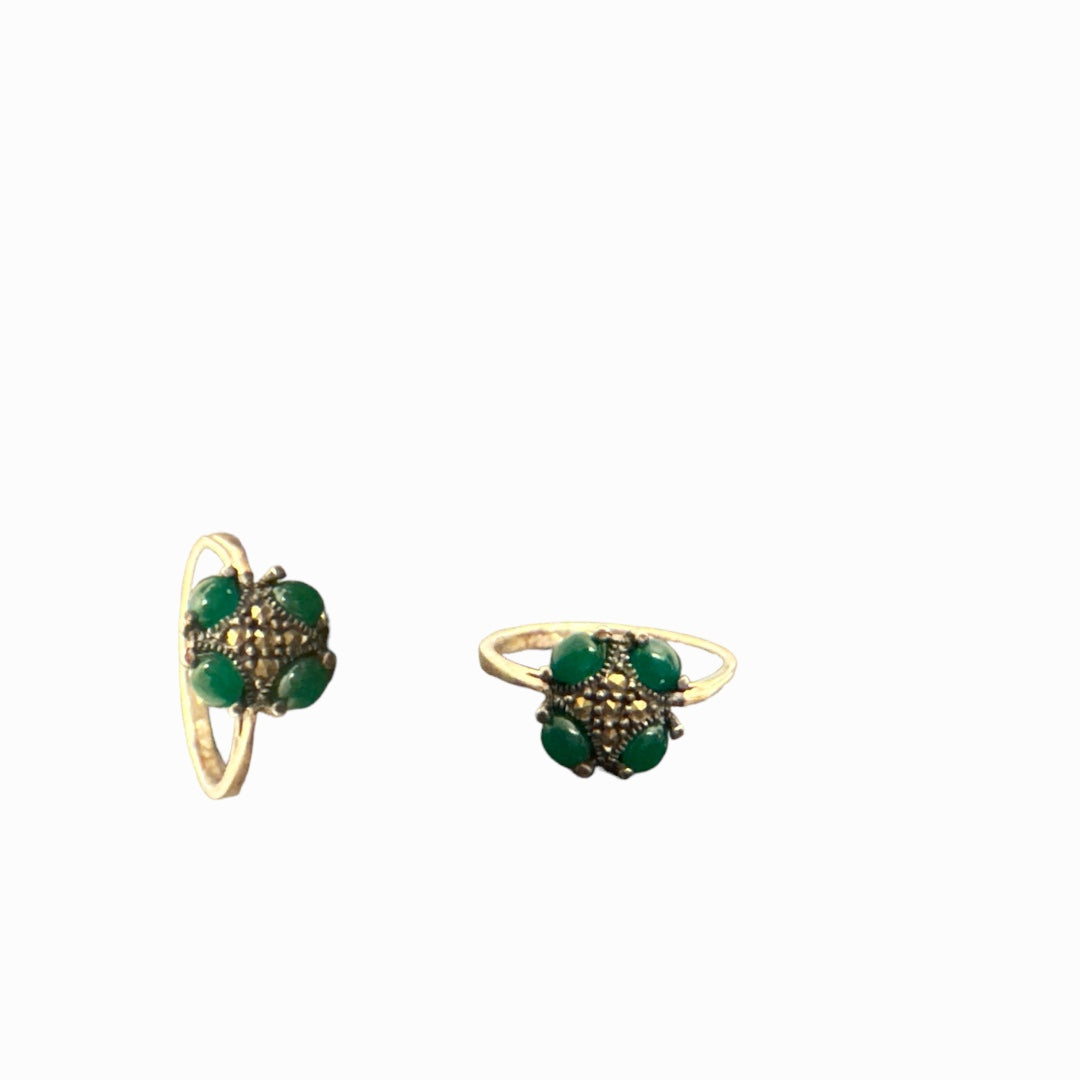 Precious finger ring 92.5  Marker With Emerald