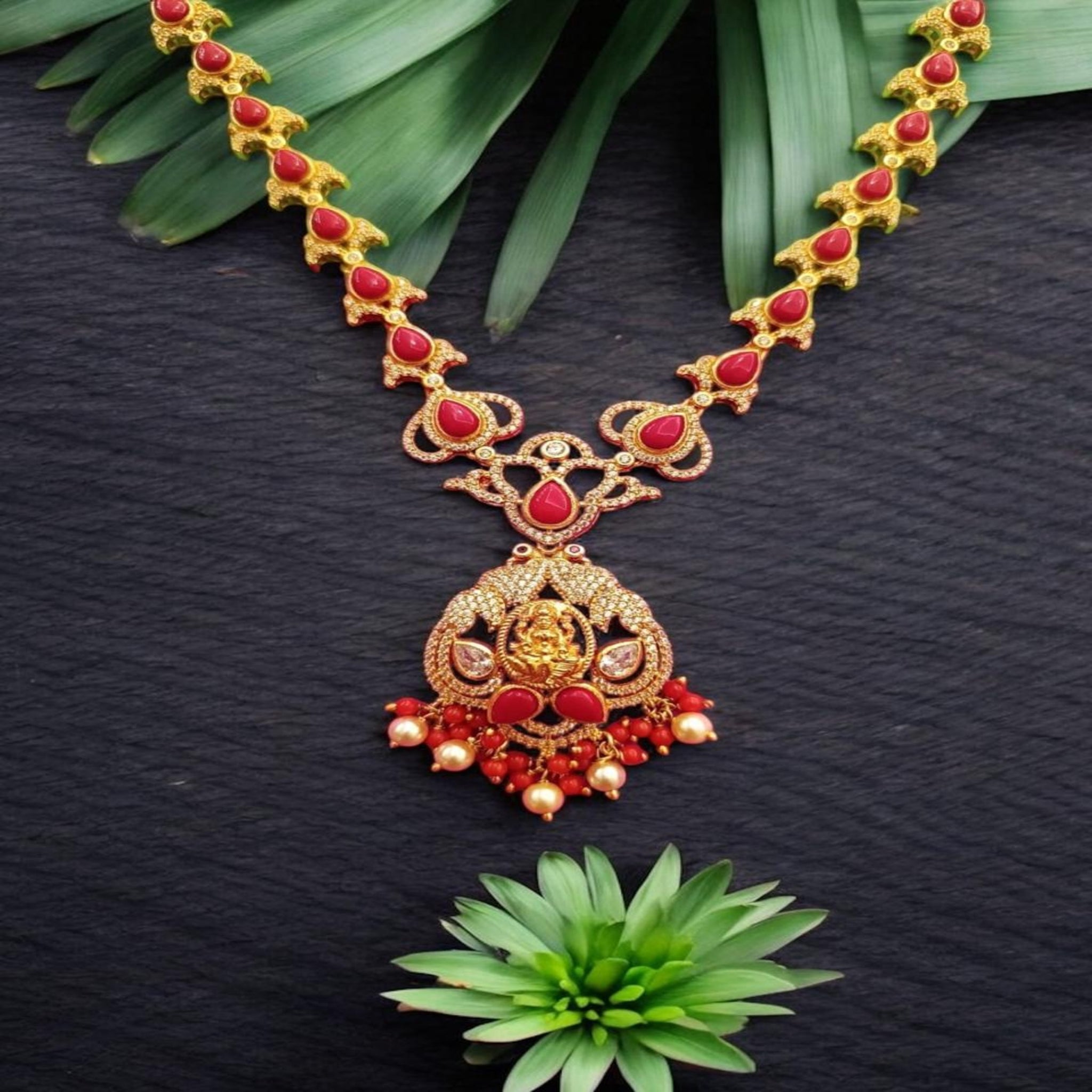 Coral modal necklace