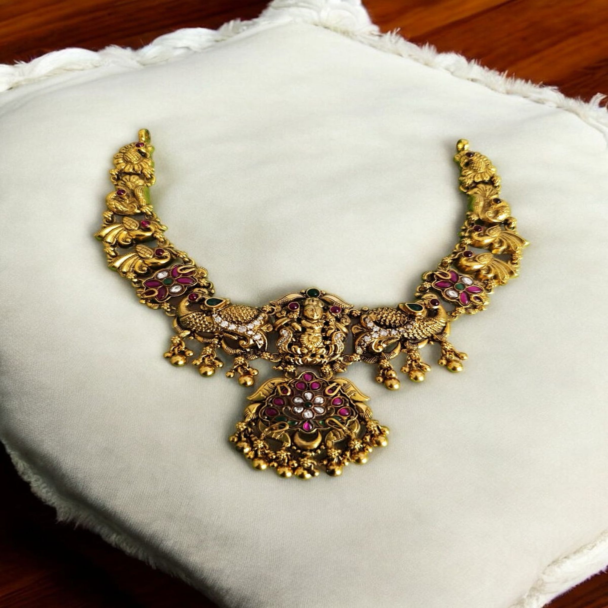 Temple Necklace with Temple Bridel Gold Polish Necklace