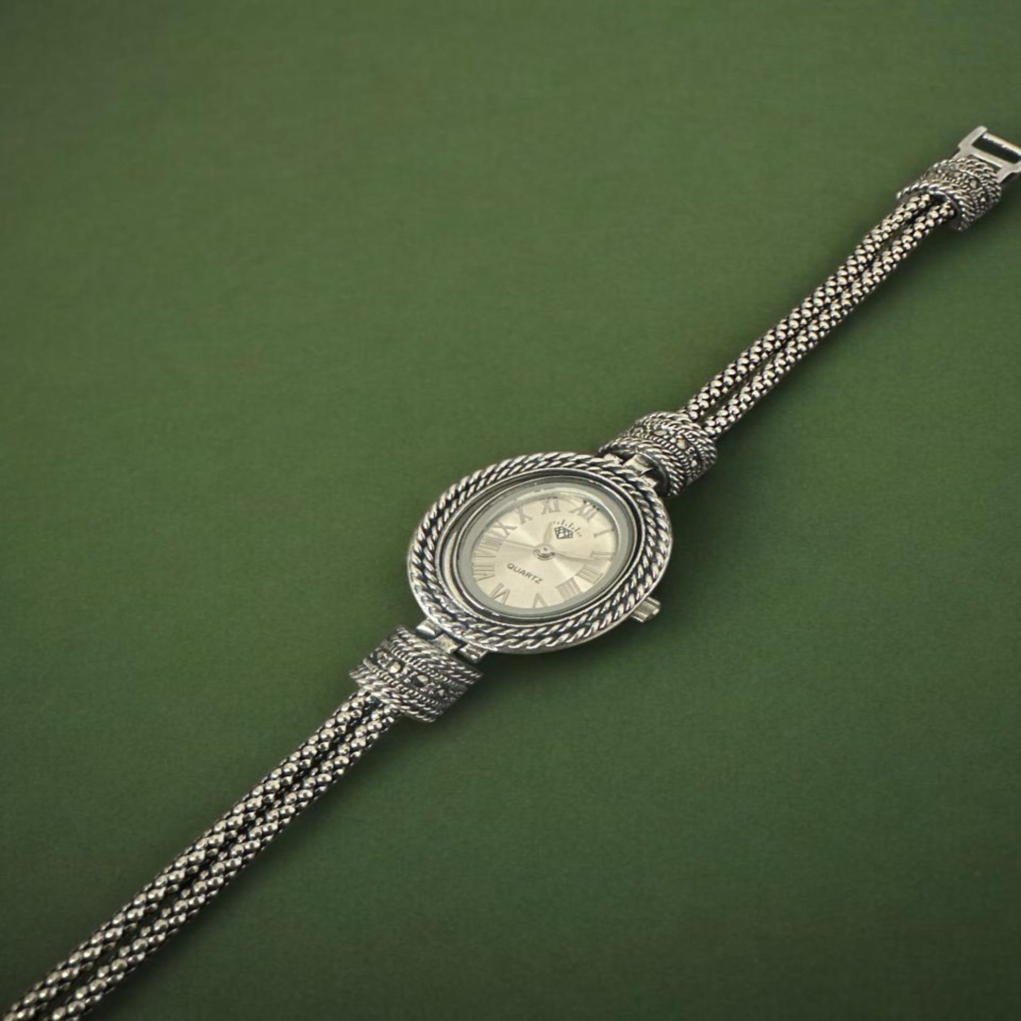 Chain Model Womens Watch