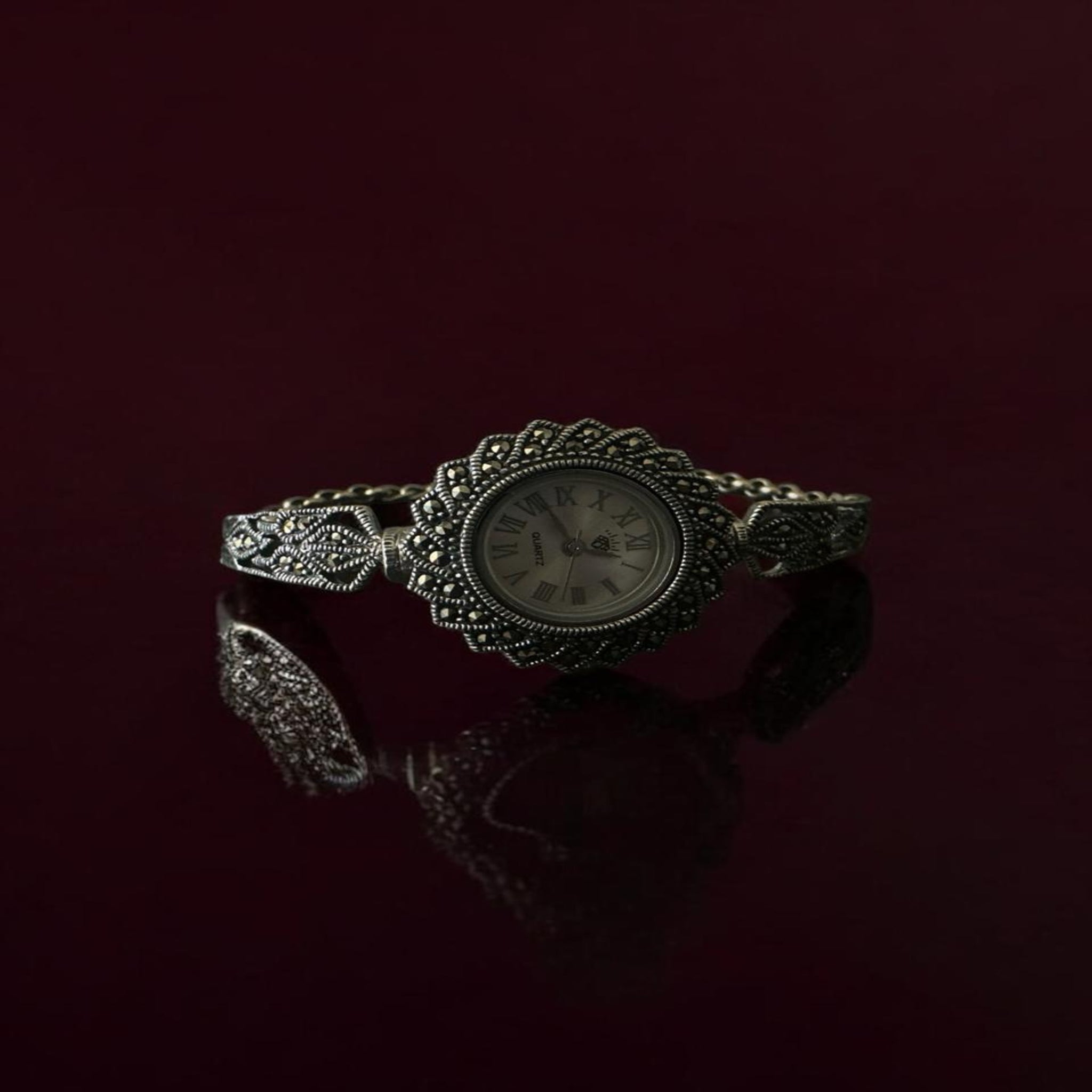 Marker stones Womens Watch
