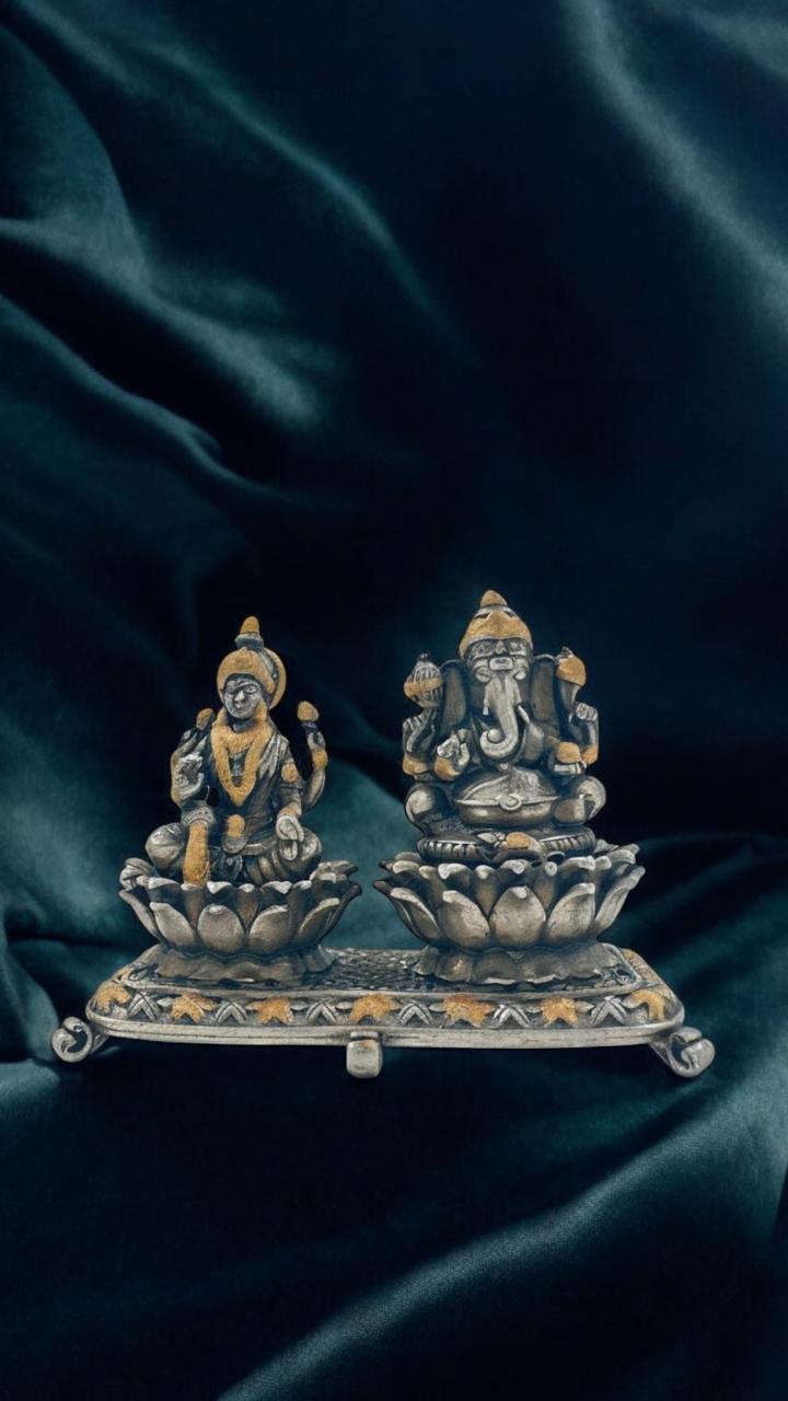 Laxmi Ganapathi Idol with 92.5 Silver