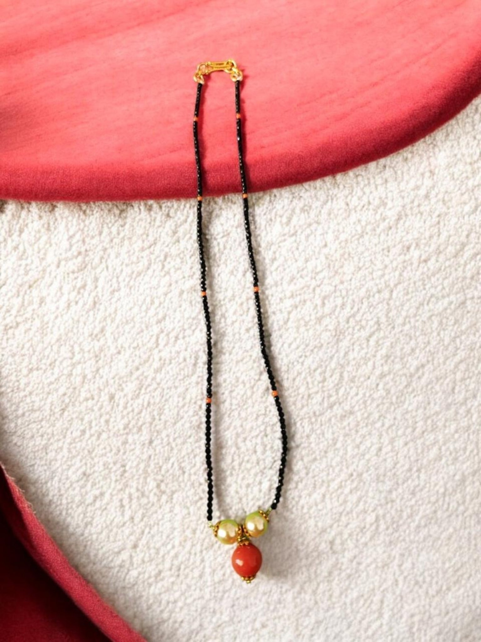 Pearls and Coral drape Chain